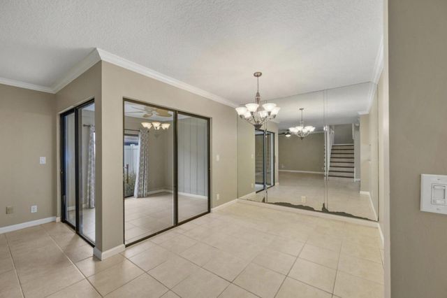 402 Lakewood Court 2b, Jupiter, FL 33458