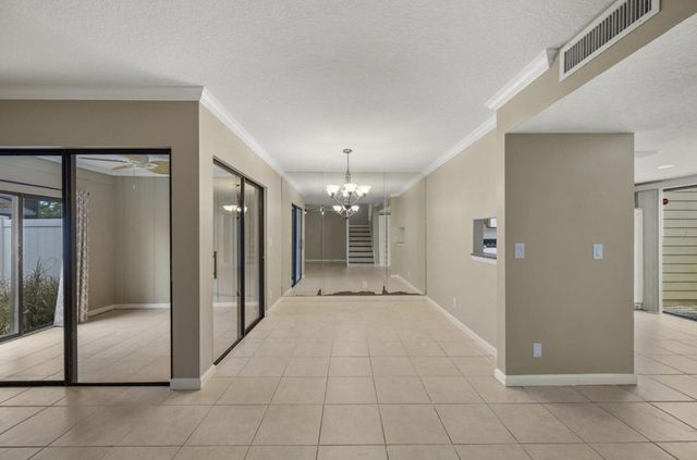 402 Lakewood Court 2b, Jupiter, FL 33458