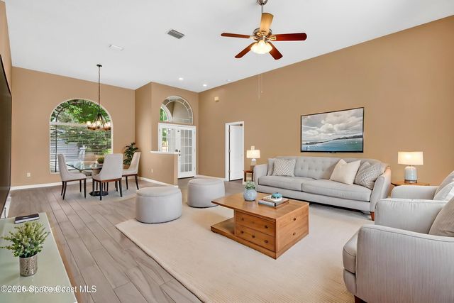 306 Lake Victoria Circle, Melbourne, FL 32940