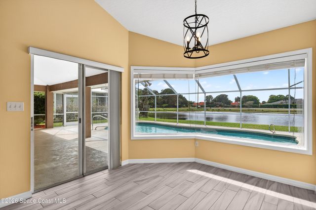 306 Lake Victoria Circle, Melbourne, FL 32940