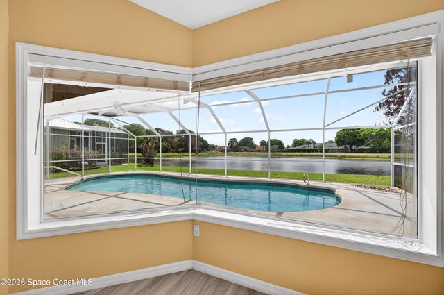 306 Lake Victoria Circle, Melbourne, FL 32940