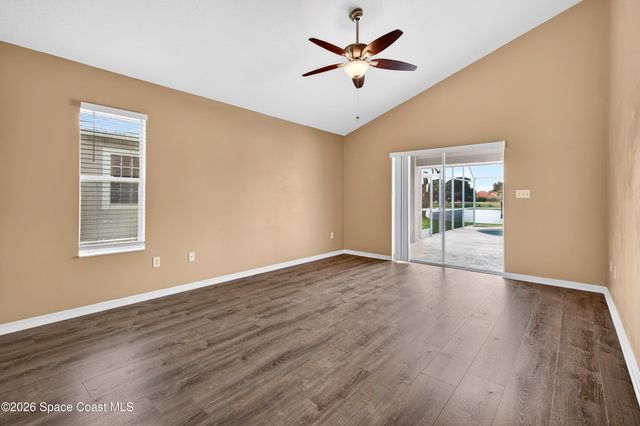 306 Lake Victoria Circle, Melbourne, FL 32940