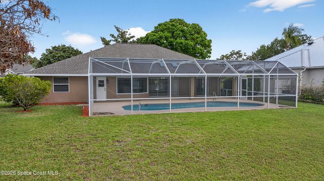 306 Lake Victoria Circle, Melbourne, FL 32940