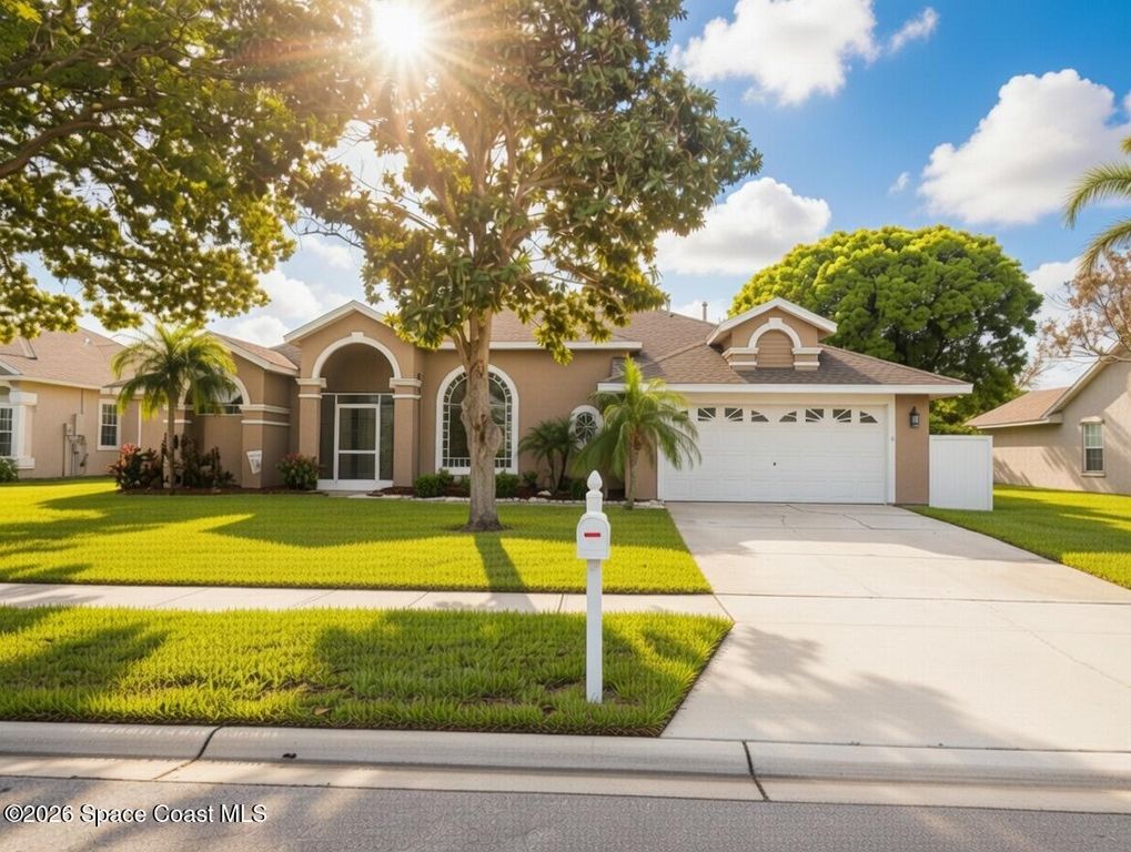 306 Lake Victoria Circle, Melbourne, FL 32940
