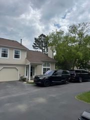 250 Acorn Drive, Streamwood, IL 60107