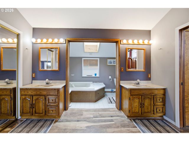 401 N 6TH Ave, Rockaway Beach, OR 97136