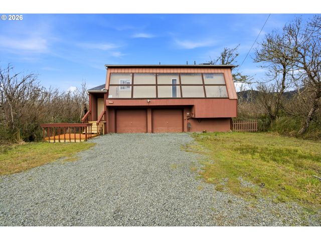401 N 6TH Ave, Rockaway Beach, OR 97136