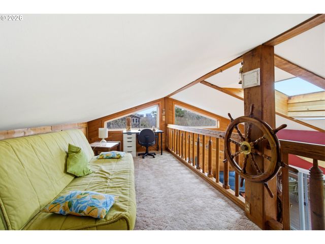 401 N 6TH Ave, Rockaway Beach, OR 97136