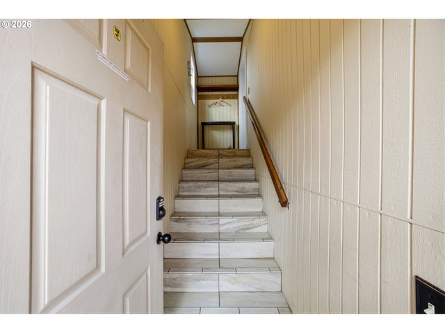 401 N 6TH Ave, Rockaway Beach, OR 97136