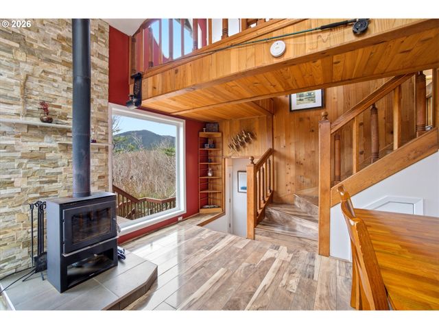 401 N 6TH Ave, Rockaway Beach, OR 97136