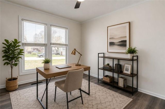 824 S Elk Lane, Bonner Springs, KS 66012