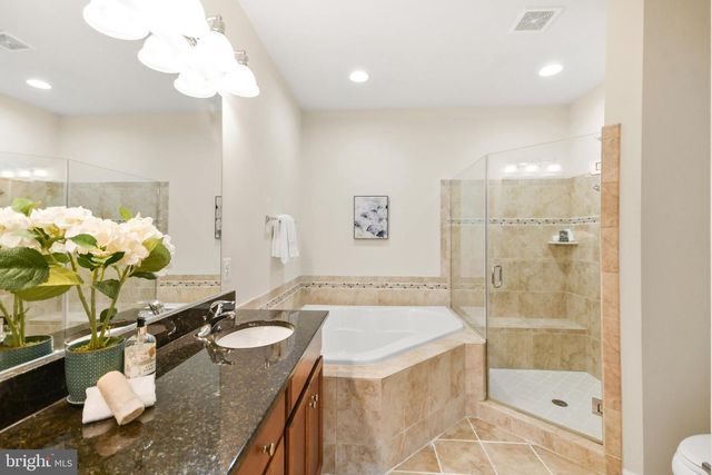 509 RAMPART WAY #19, Oxon Hill, MD 20745