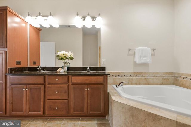 509 RAMPART WAY #19, Oxon Hill, MD 20745