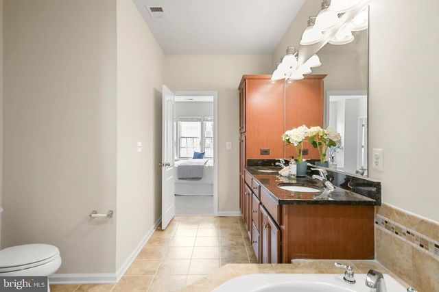 509 RAMPART WAY #19, Oxon Hill, MD 20745