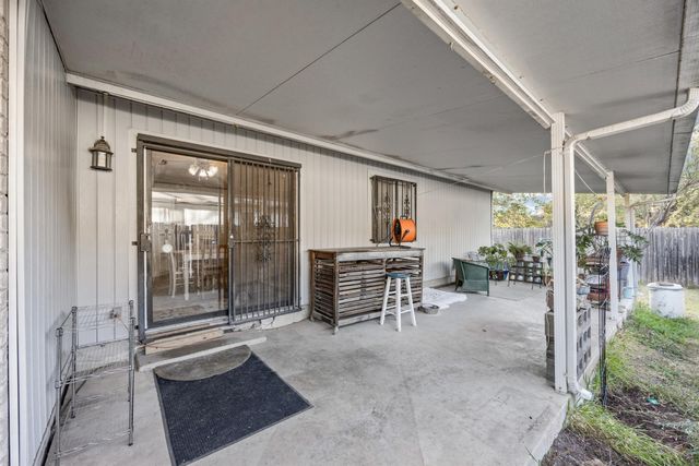 6300 Libyan DR, Austin, TX 78745