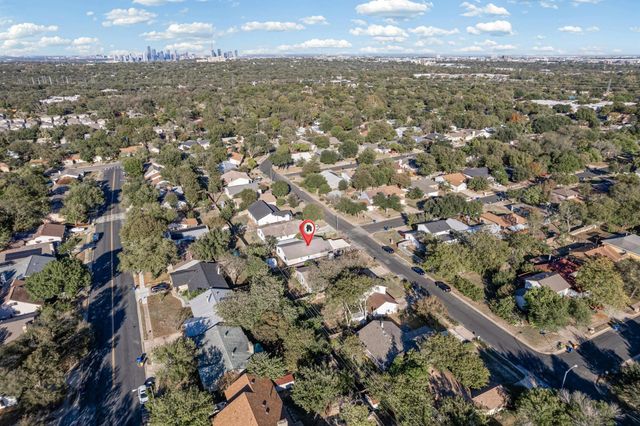 6300 Libyan DR, Austin, TX 78745