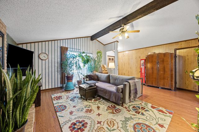 6300 Libyan DR, Austin, TX 78745