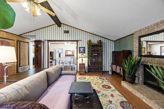 6300 Libyan DR, Austin, TX 78745