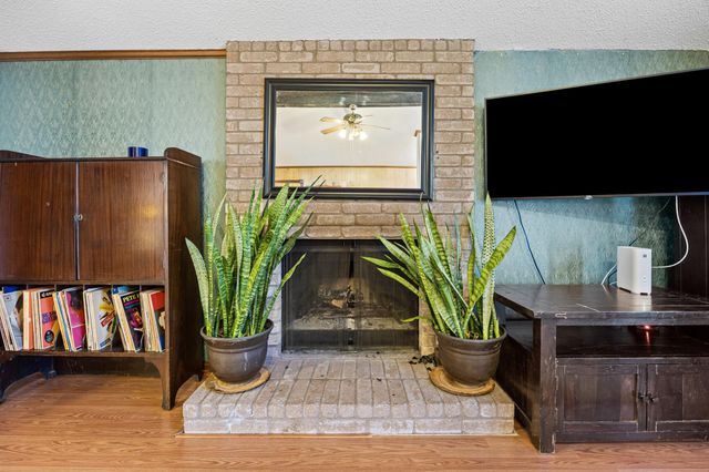 6300 Libyan DR, Austin, TX 78745