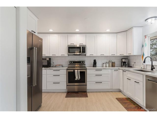 6905 W 4th Ave, Lakewood, CO 80226