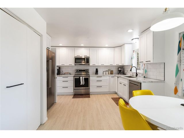 6905 W 4th Ave, Lakewood, CO 80226