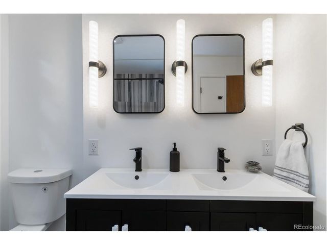 6905 W 4th Ave, Lakewood, CO 80226