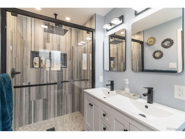 6905 W 4th Ave, Lakewood, CO 80226