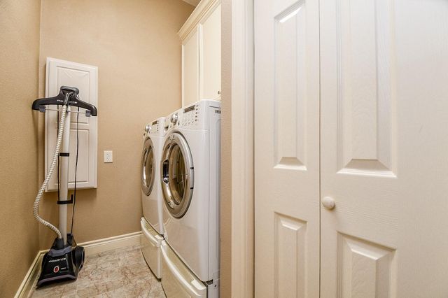 826 Delford Way, Sugar Land, TX 77479