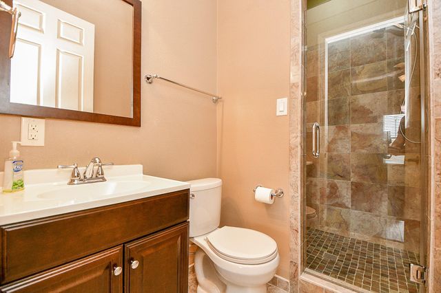 826 Delford Way, Sugar Land, TX 77479