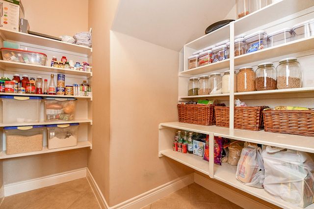 826 Delford Way, Sugar Land, TX 77479