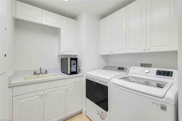 265 Indies WAY 502, Naples, FL 34110