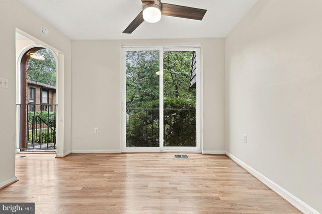 8164 INVERNESS RIDGE RD, Potomac, MD 20854