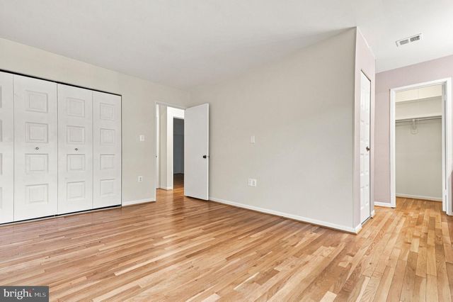 8164 INVERNESS RIDGE RD, Potomac, MD 20854