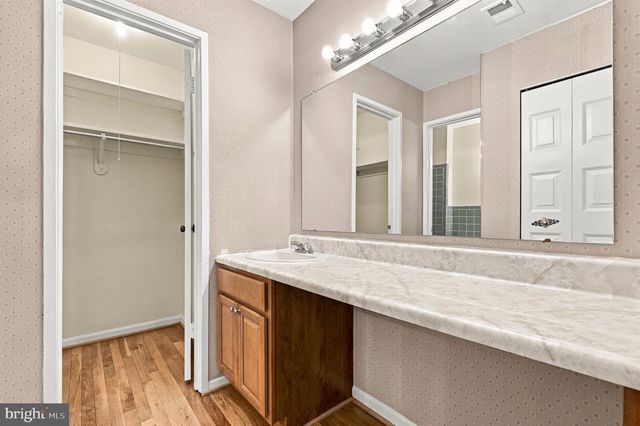 8164 INVERNESS RIDGE RD, Potomac, MD 20854
