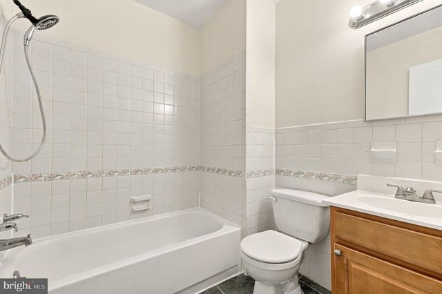 8164 INVERNESS RIDGE RD, Potomac, MD 20854