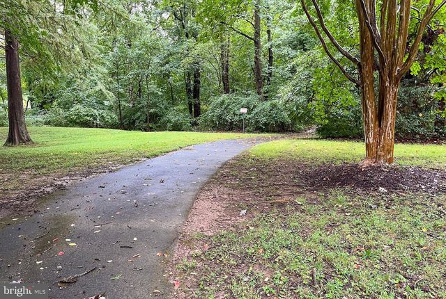 8164 INVERNESS RIDGE RD, Potomac, MD 20854