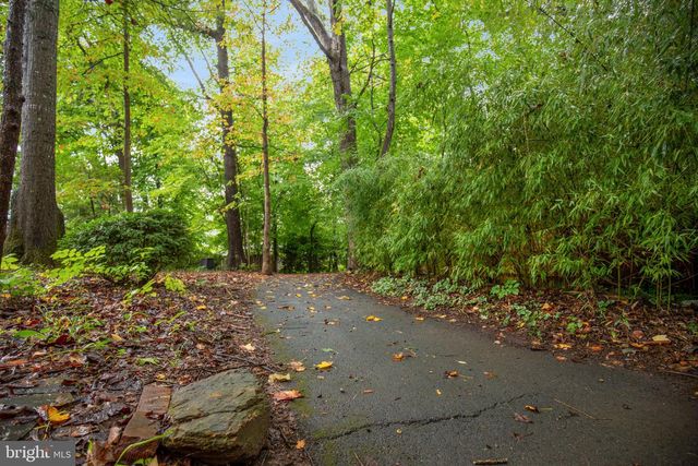 8164 INVERNESS RIDGE RD, Potomac, MD 20854