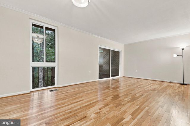 8164 INVERNESS RIDGE RD, Potomac, MD 20854