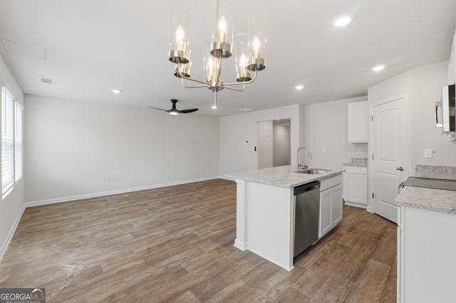 214 Norchester Avenue, Hogansville, GA 30230