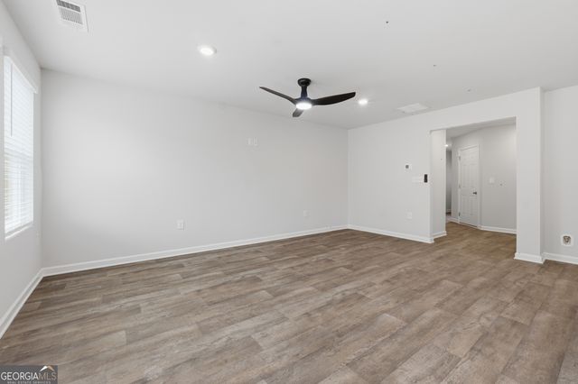 214 Norchester Avenue, Hogansville, GA 30230