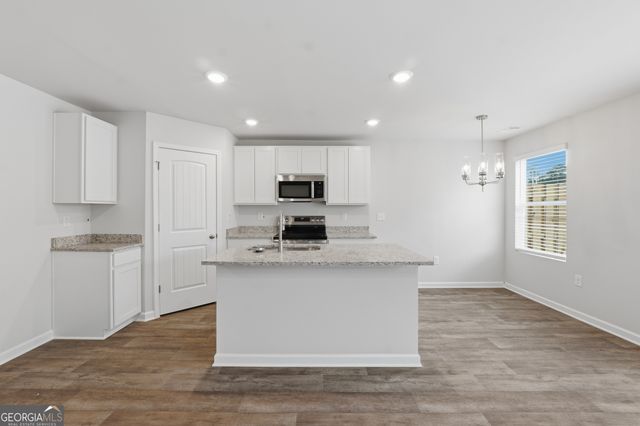 214 Norchester Avenue, Hogansville, GA 30230
