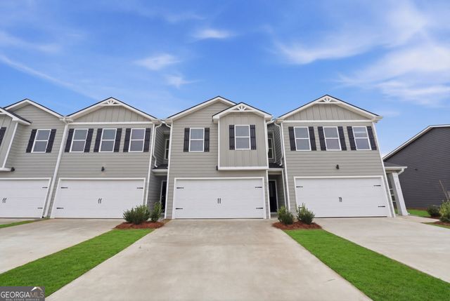 214 Norchester Avenue, Hogansville, GA 30230