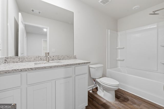214 Norchester Avenue, Hogansville, GA 30230