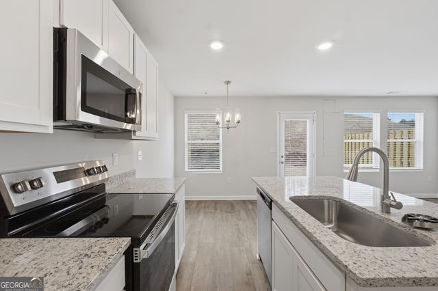 214 Norchester Avenue, Hogansville, GA 30230