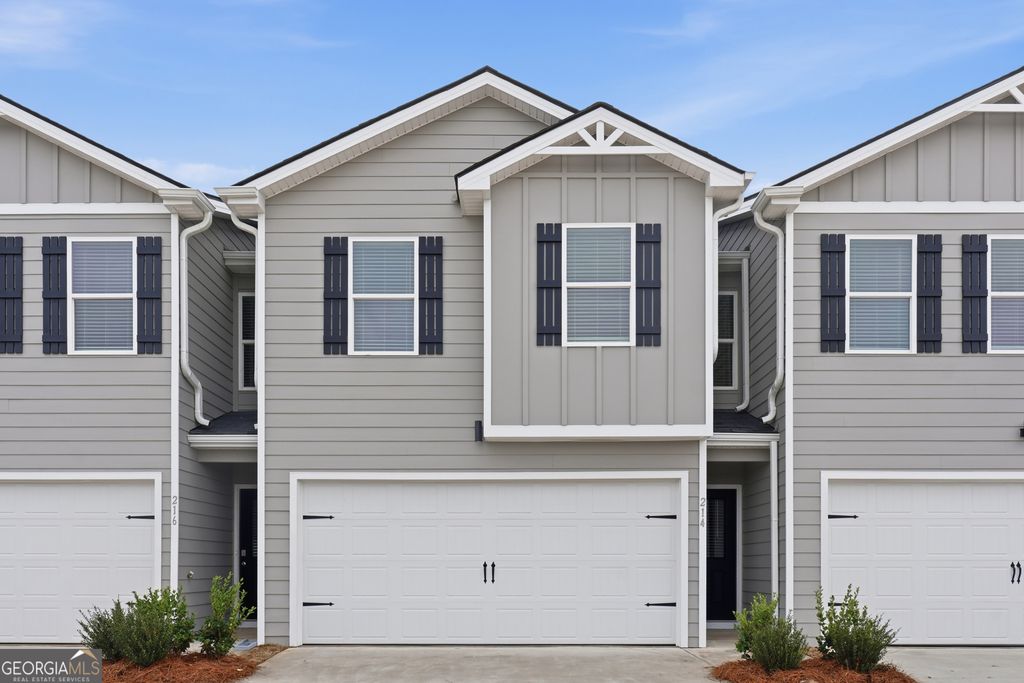 214 Norchester Avenue, Hogansville, GA 30230