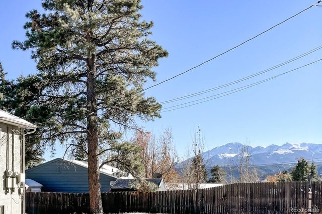 418 N Baldwin Street, Woodland Park, CO 80863