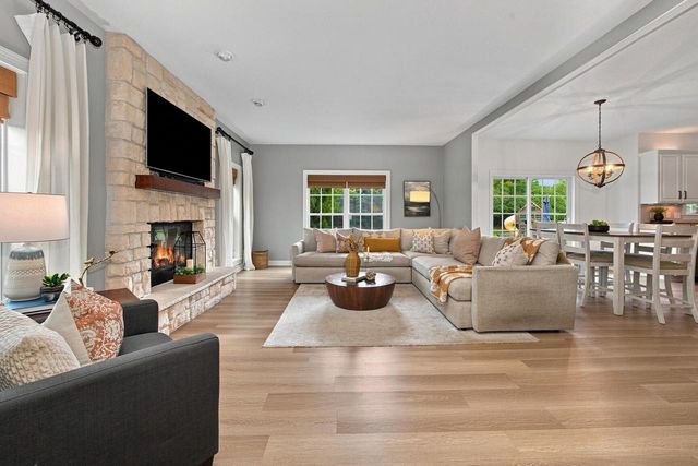 N67W34390 Jorgenson WAY, Oconomowoc, WI 53066