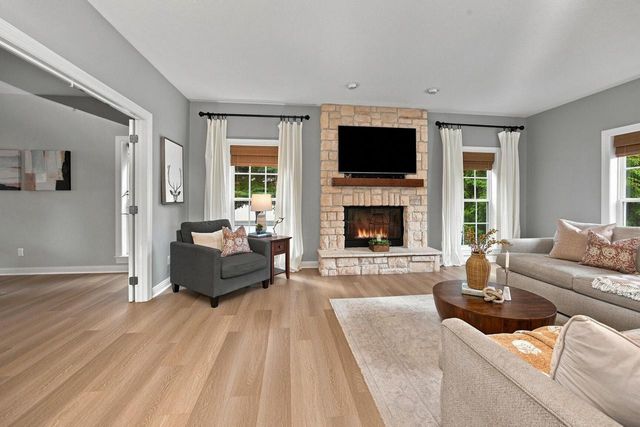 N67W34390 Jorgenson WAY, Oconomowoc, WI 53066