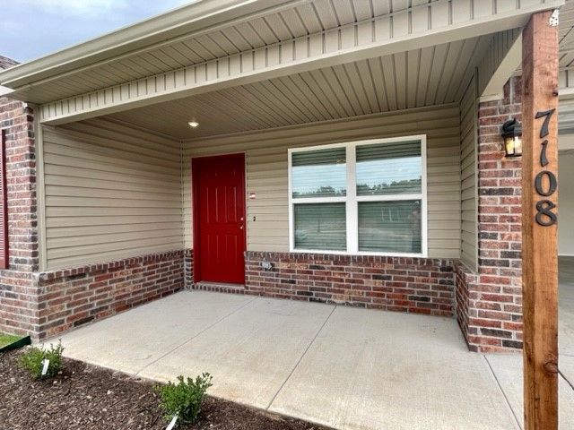 7108 SW Chestnut Hill Road, Bentonville, AR 72713