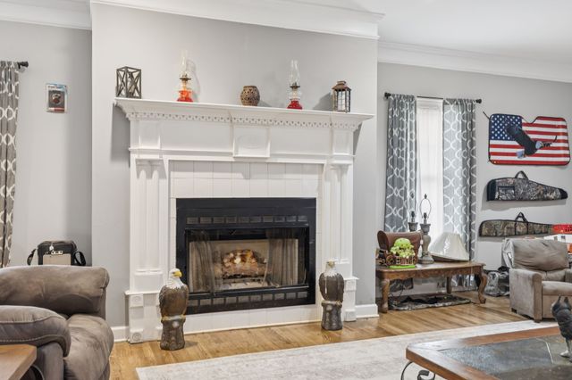 33 Bishop Rd, Lawrenceburg, TN 38464